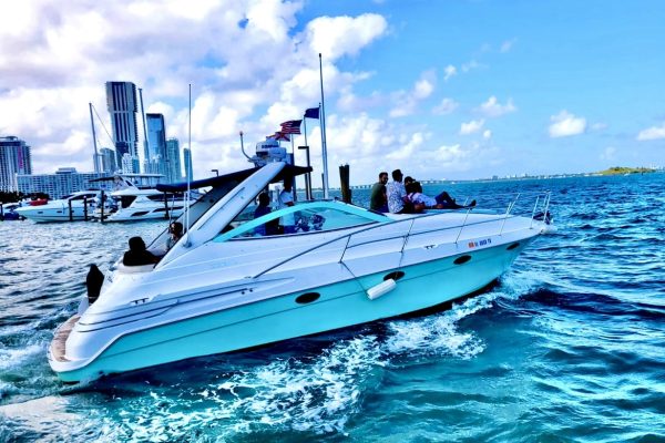 37 Feet Boat Rental