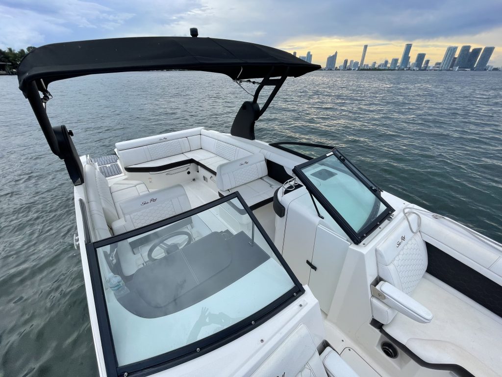 Discover Biscayne Bay on a Boat with Miami Rent Boat!