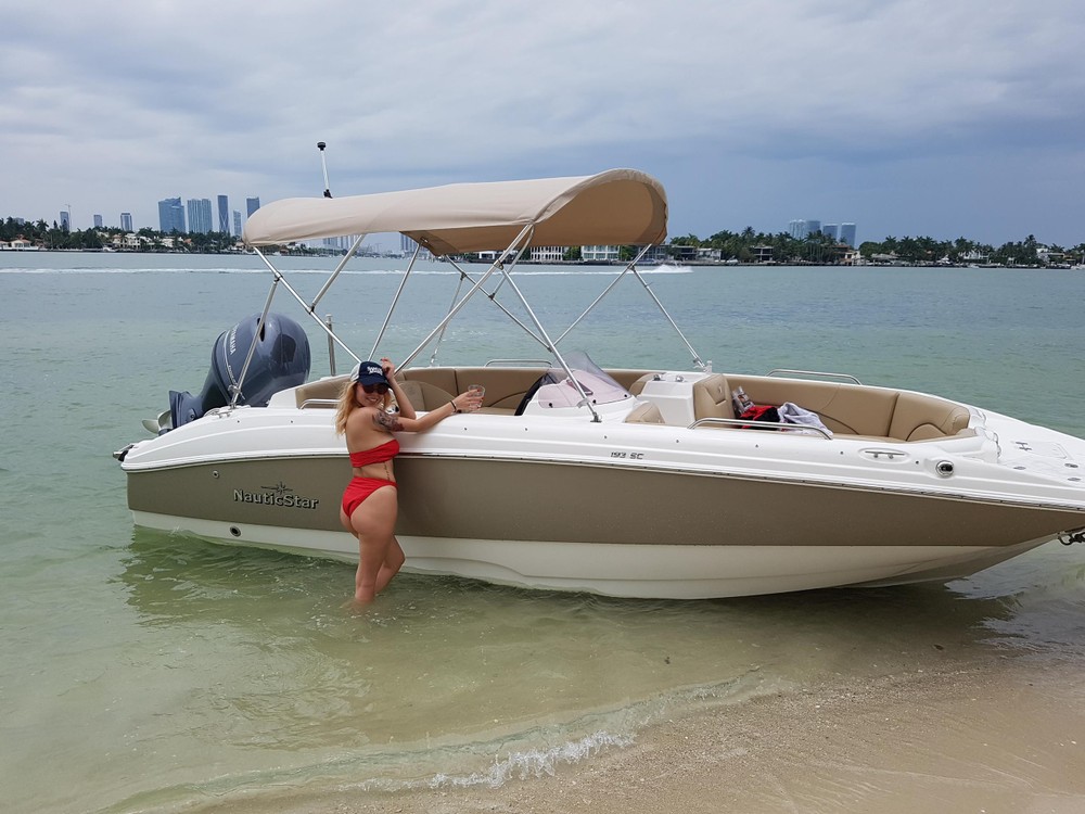 Save Money With Cheap Boat Rentals in Miami Florida